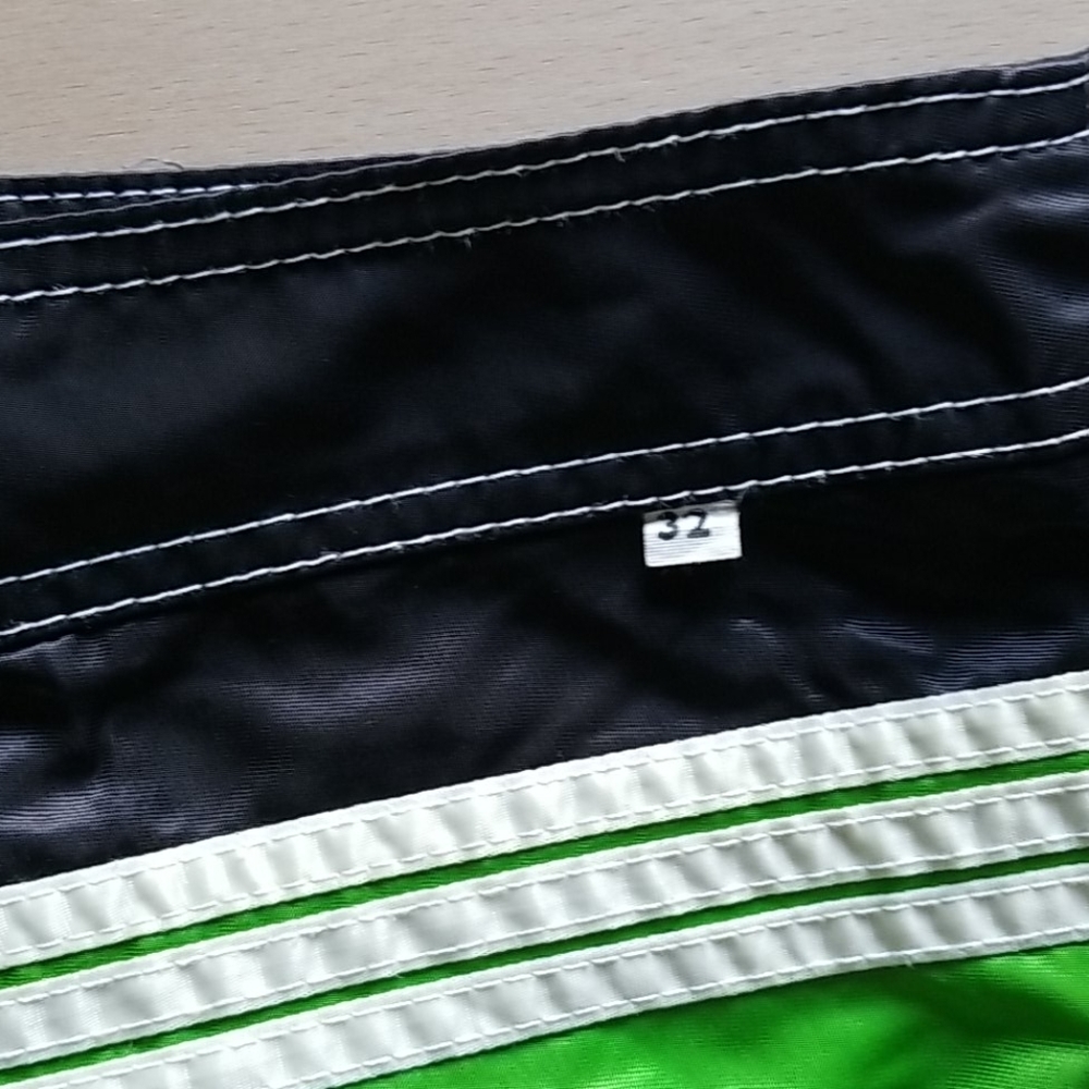 Billabong board / swimming shorts - Picture 8 of 8